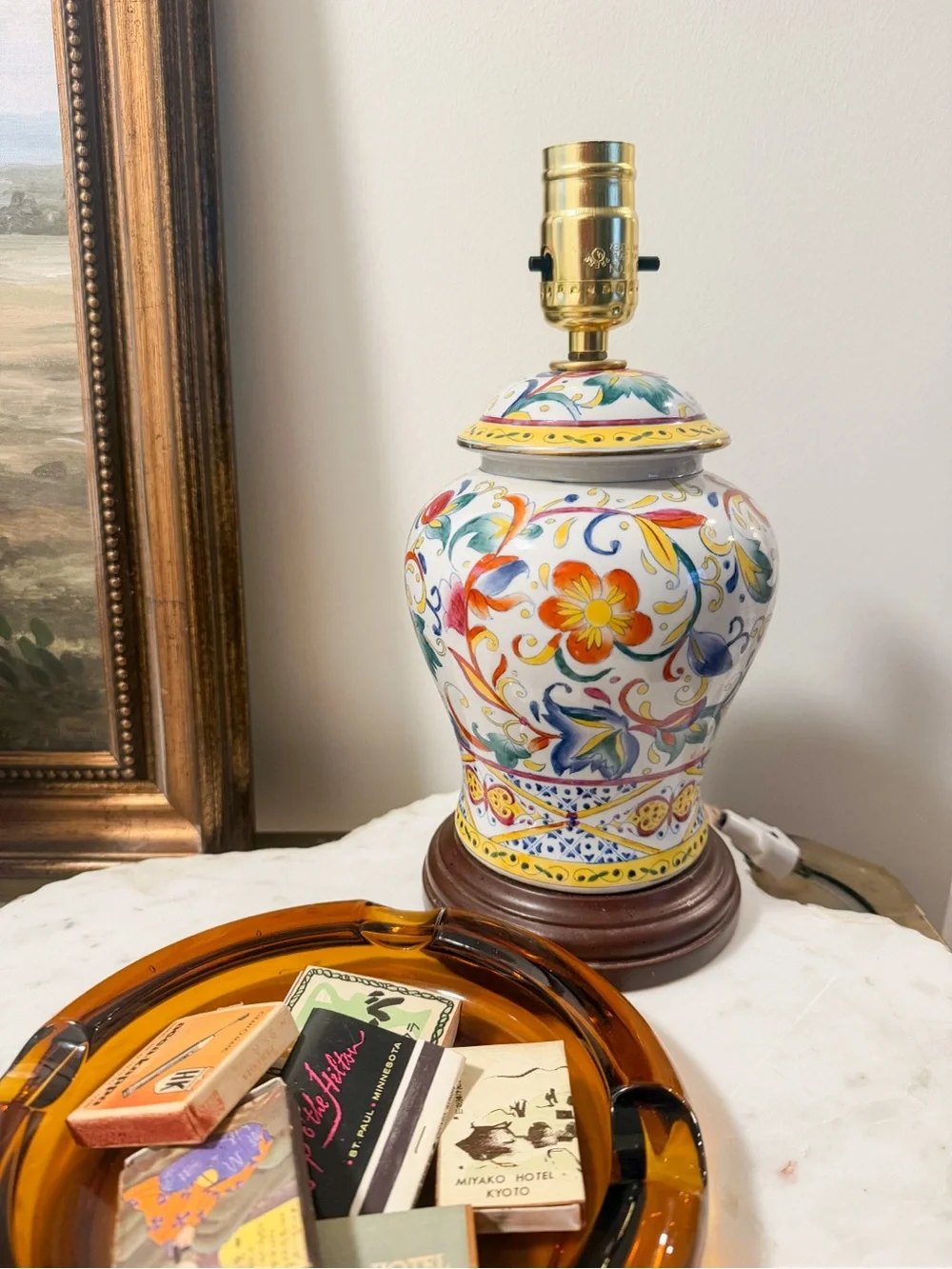 Hand-Painted Ceramic Table Lamp – Deruta / Chinoiserie Style